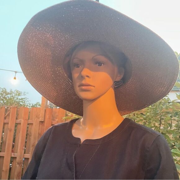 Straw hat with shells - Picture 6 of 6